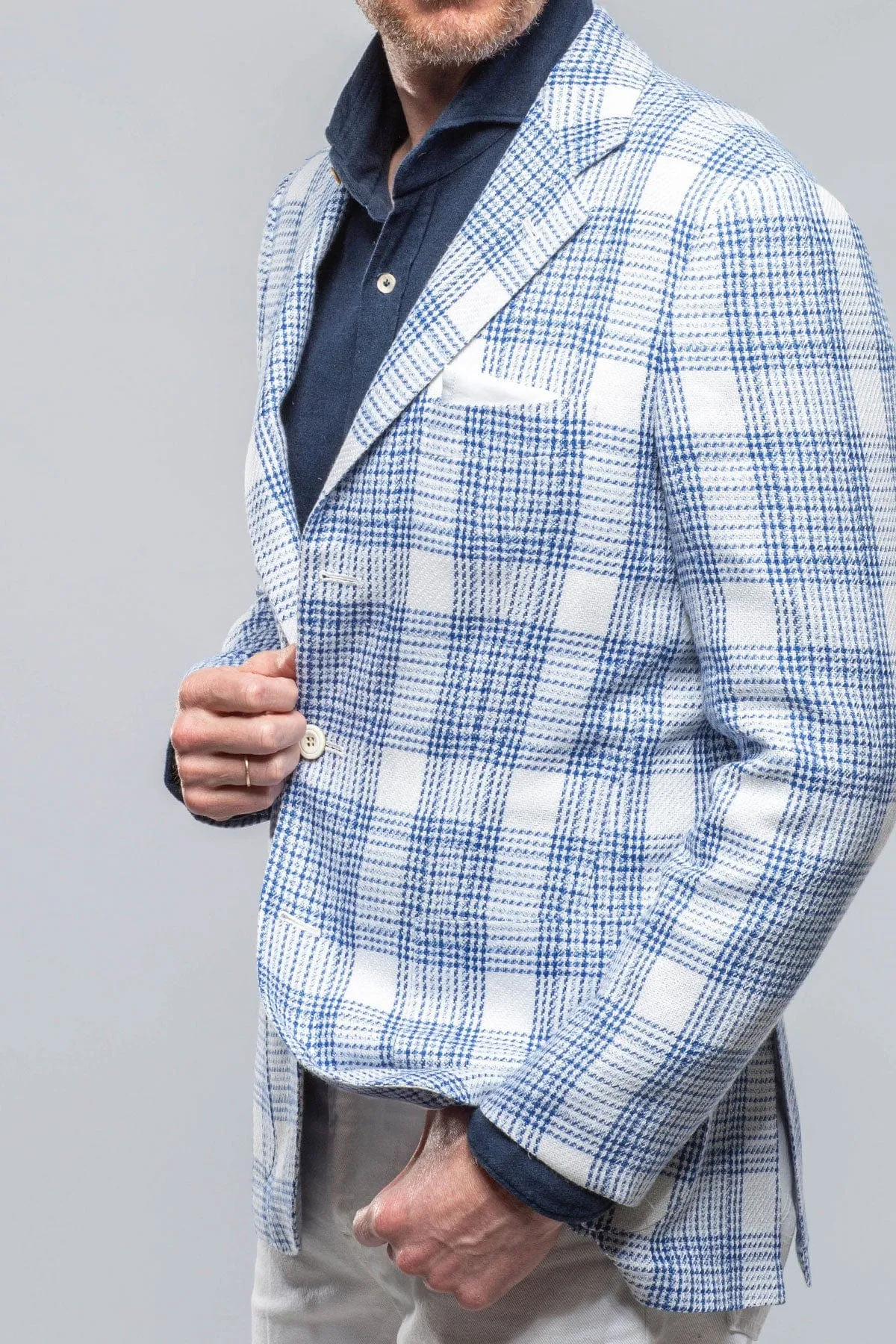 Cashmere Linen Sport Coat by Mondial.