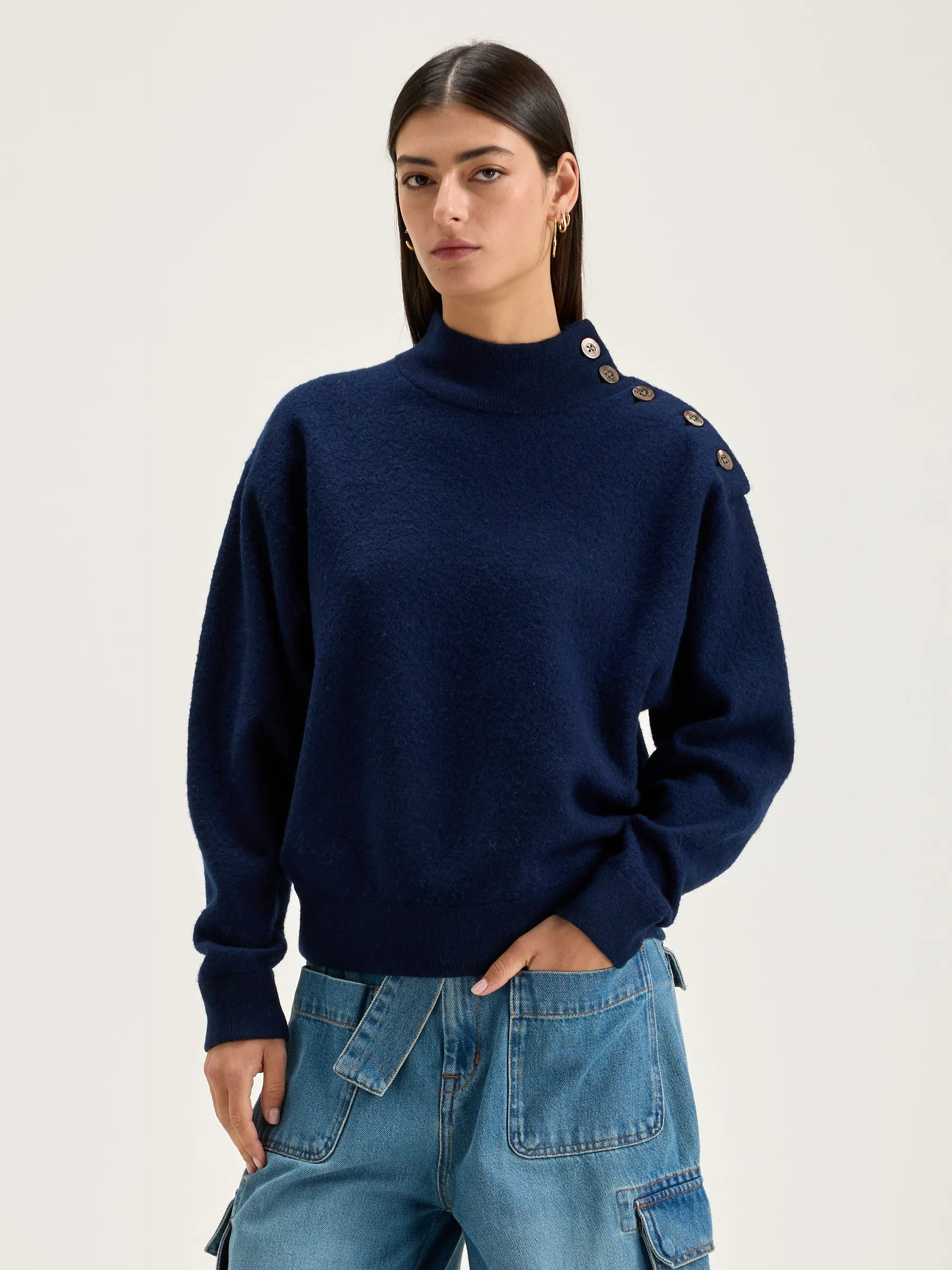 GOIAN Women's Ink Blue Sweater (Size 242)