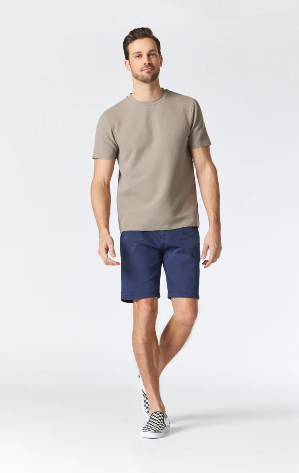 Jacob twill shorts in dark navy.