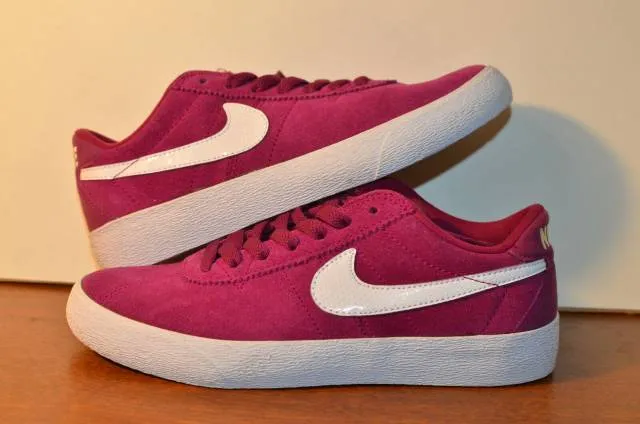 Nike SB Bruin Low Men's True Berry Suede Shoes Size 6