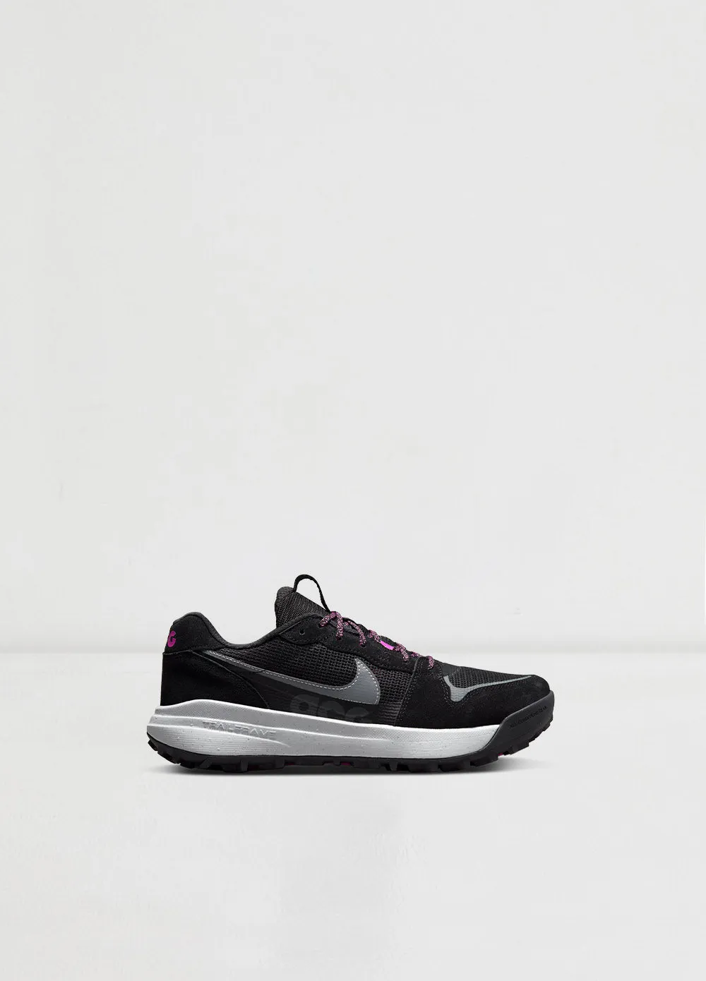 Nike ACG Lowcate Sneakers - Athletic Shoes