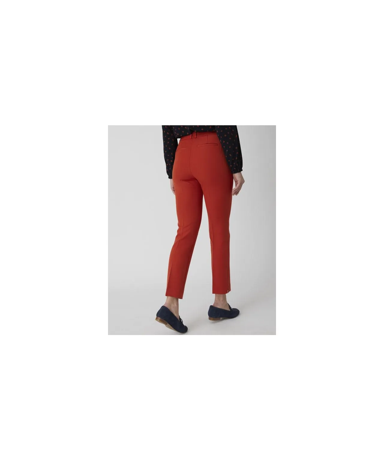 Slim Fit 7/8 Trousers Stylish Design