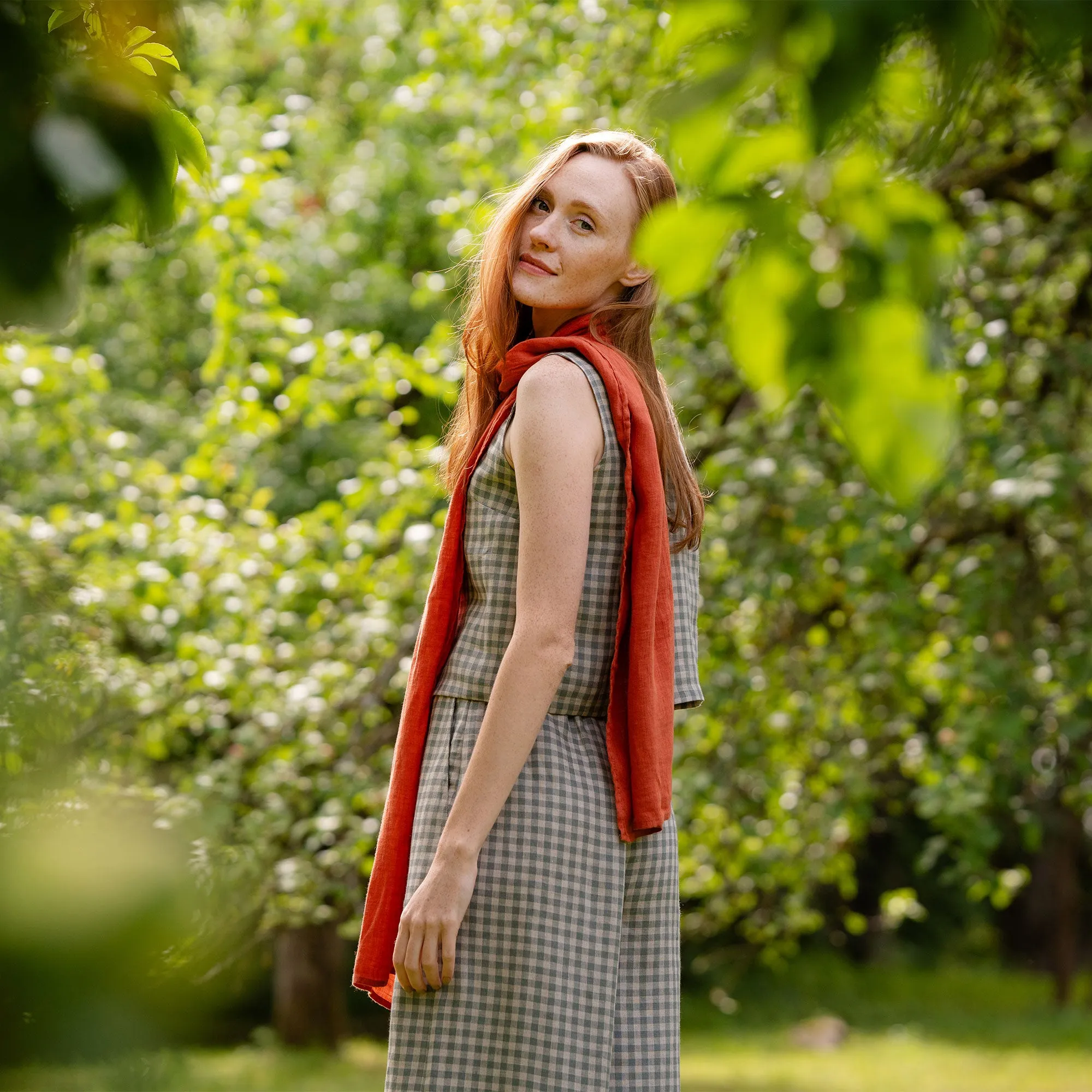 Gender-Neutral Linen Scarf