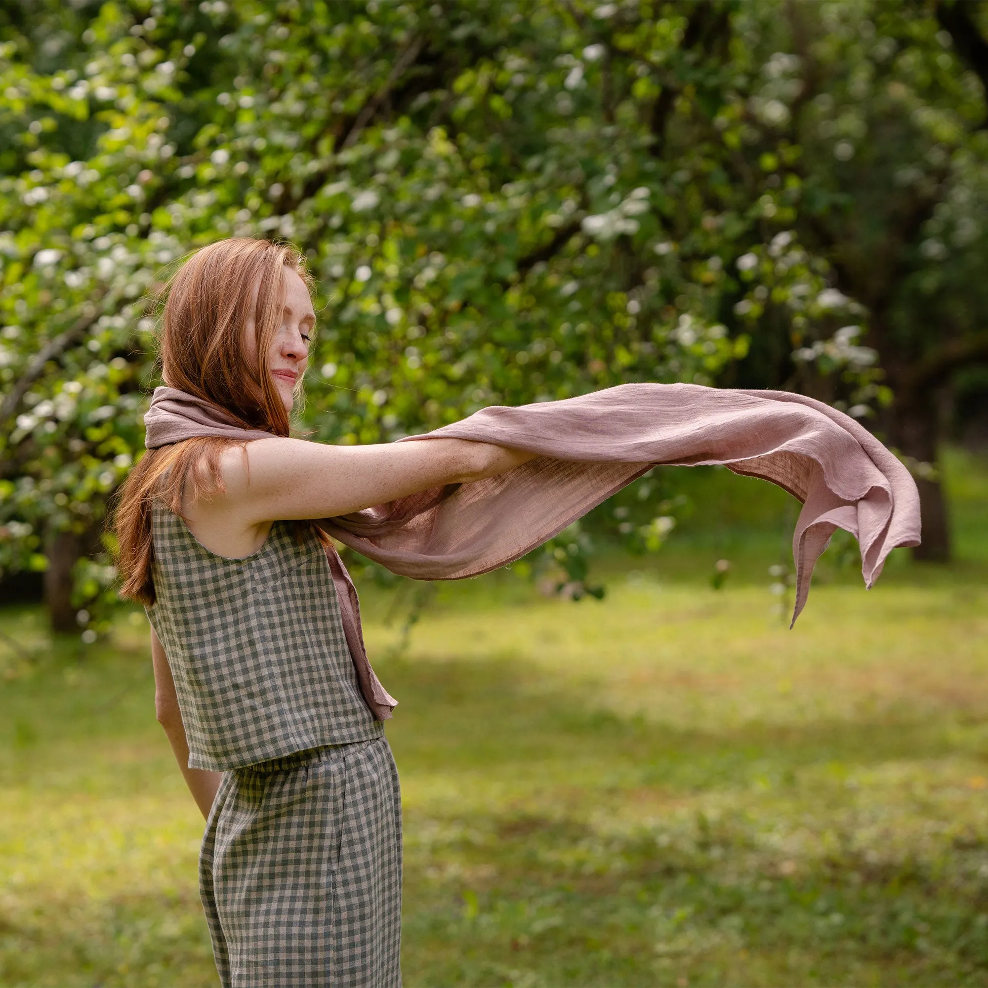 Gender-Neutral Linen Scarf