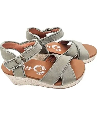 Very G Women's Khaki Brista Sandals