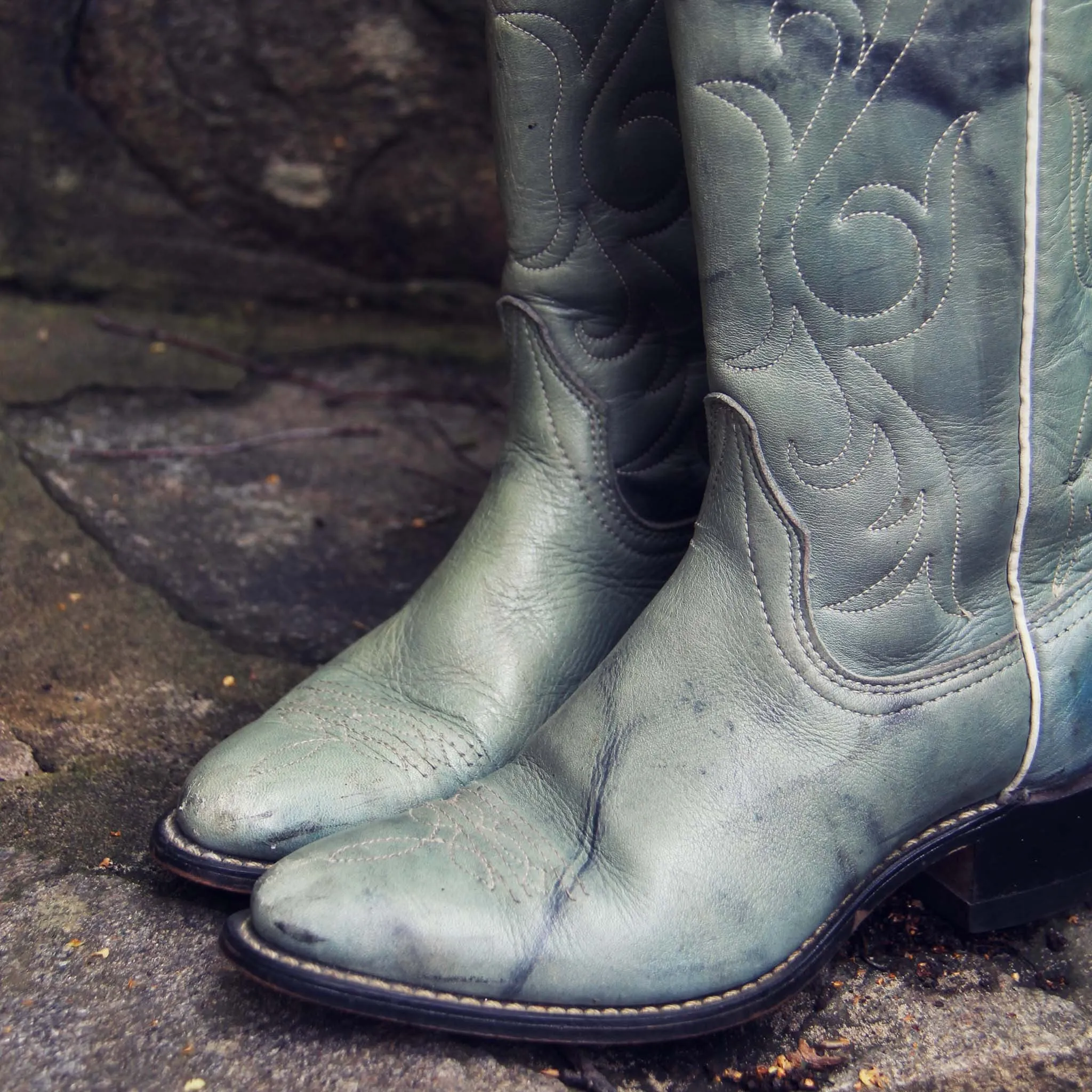 Vintage Cowboy Boots for Sale - Misty Morning Style