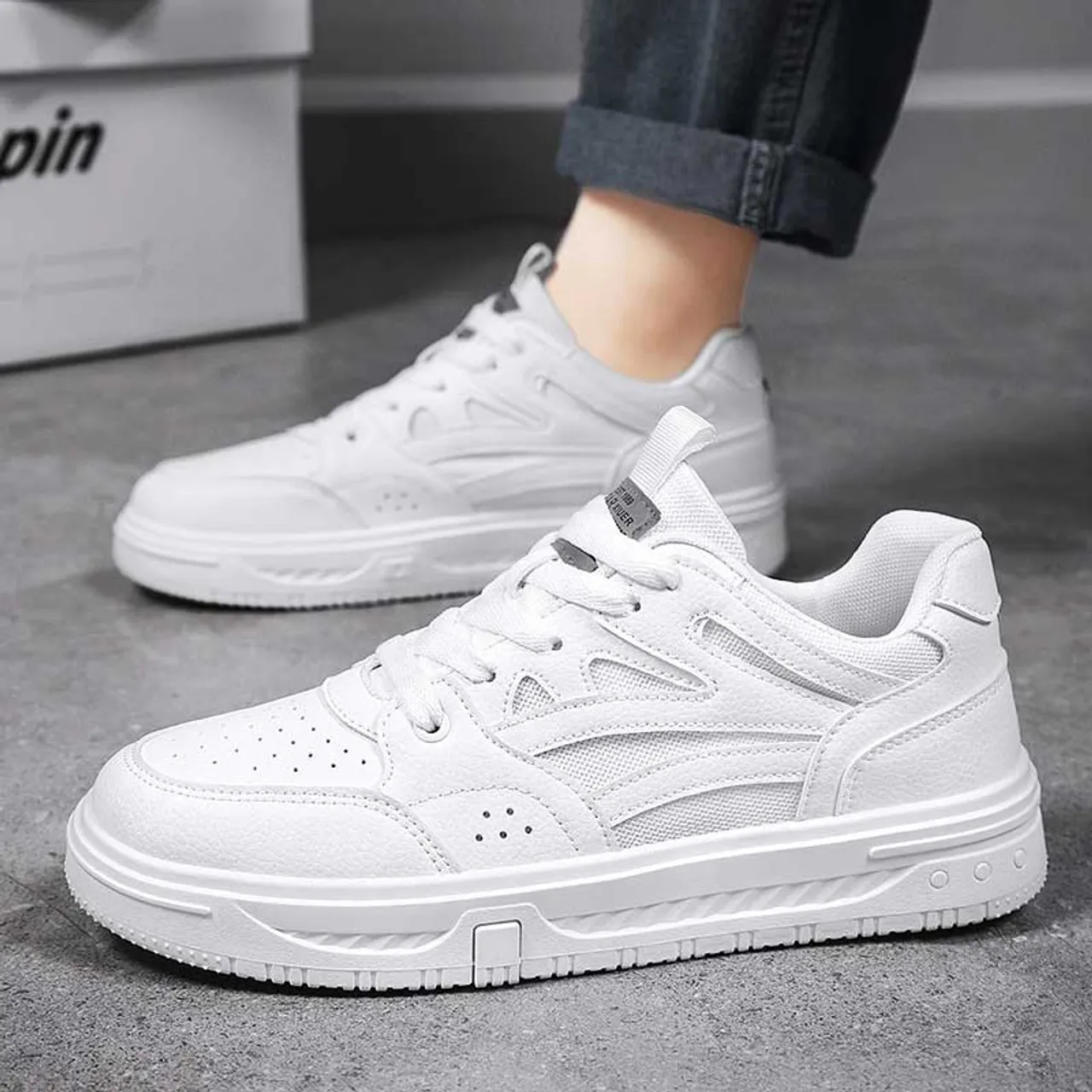 White Casual Shoe Sneaker with Splicing Detail