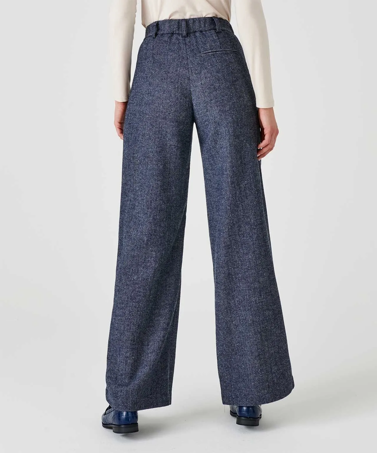 Wide Leg Trousers in Wool Blend Fabric