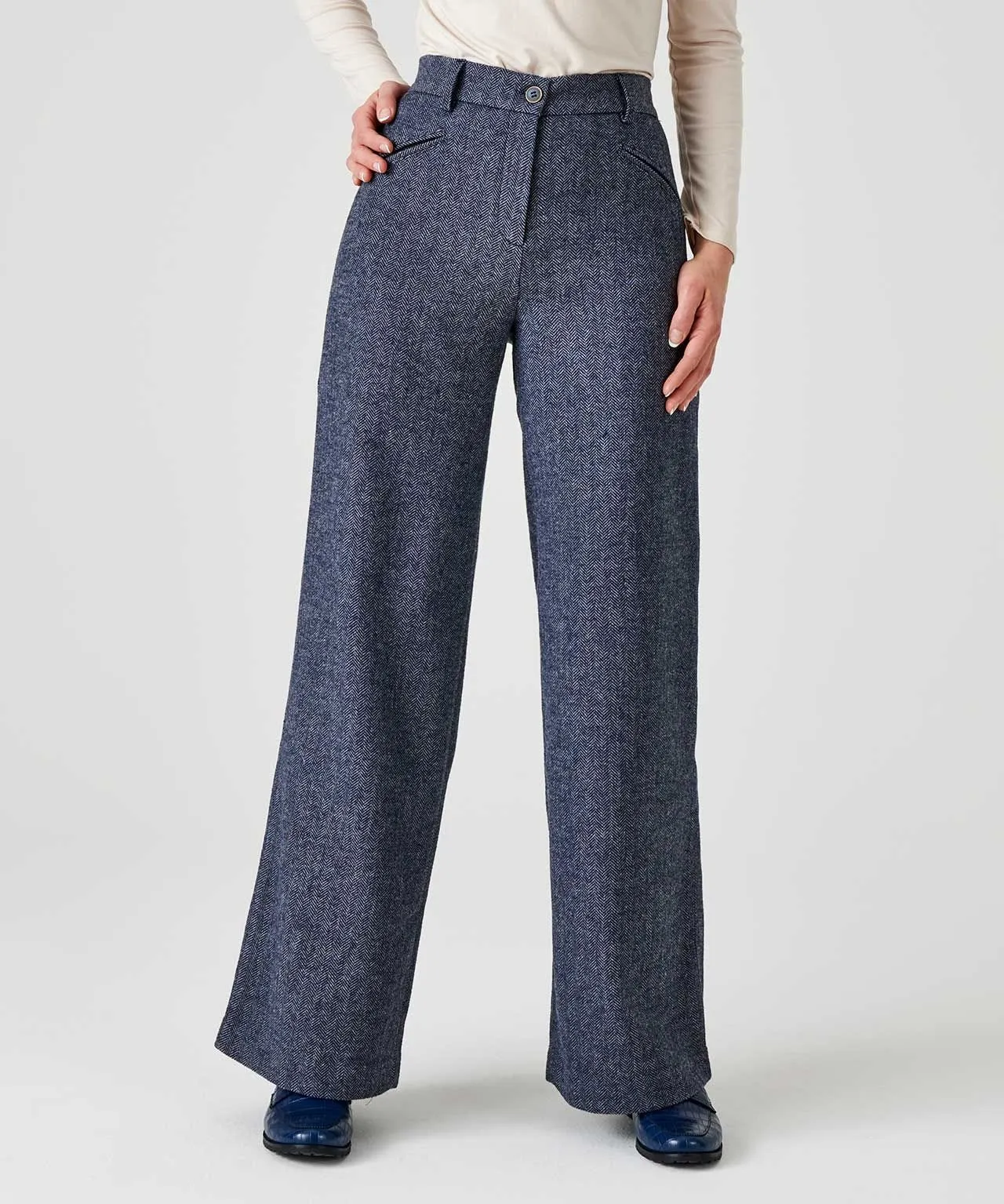 Wide Leg Trousers in Wool Blend Fabric